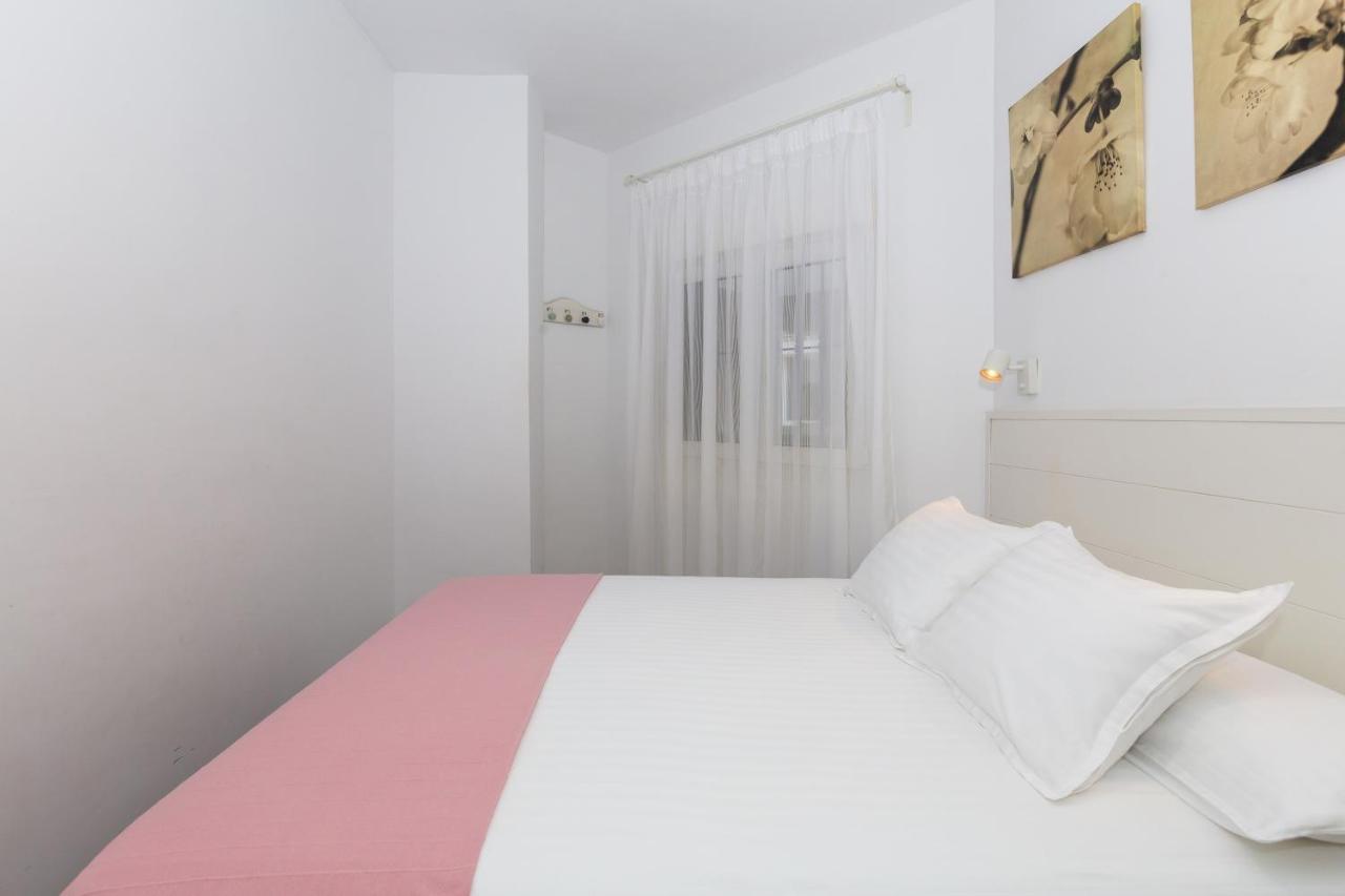 בנאלמדנה Lovely Seaview Apartment מראה חיצוני תמונה
